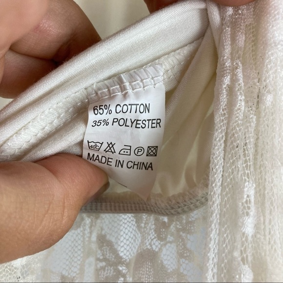 Lace maternity long sleeve open split gown - Picture 5 of 10